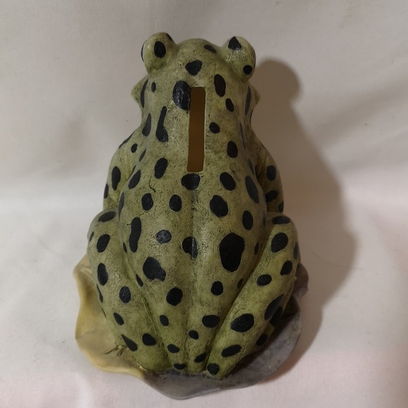 Adorable Vintage Resin Frog Bank with Rubber Stopper - Picture 3 of 5
